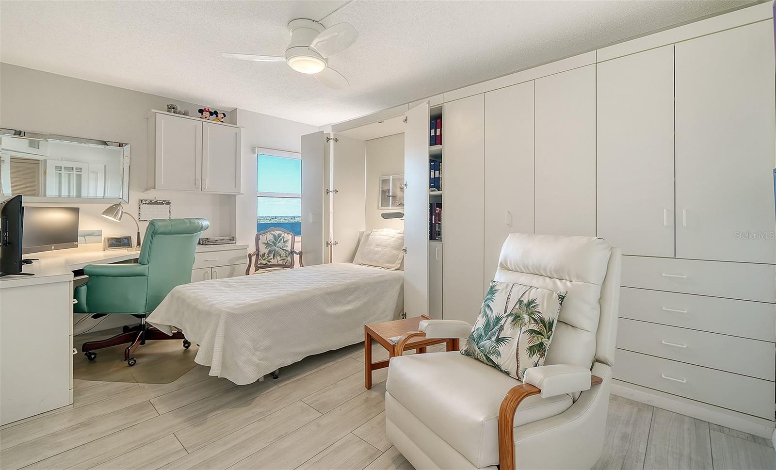 Image 42 of 75 For 19 Whispering Sands Drive 1104