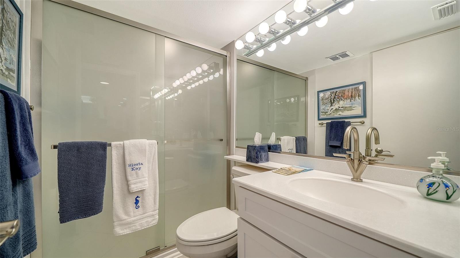 Image 44 of 75 For 19 Whispering Sands Drive 1104