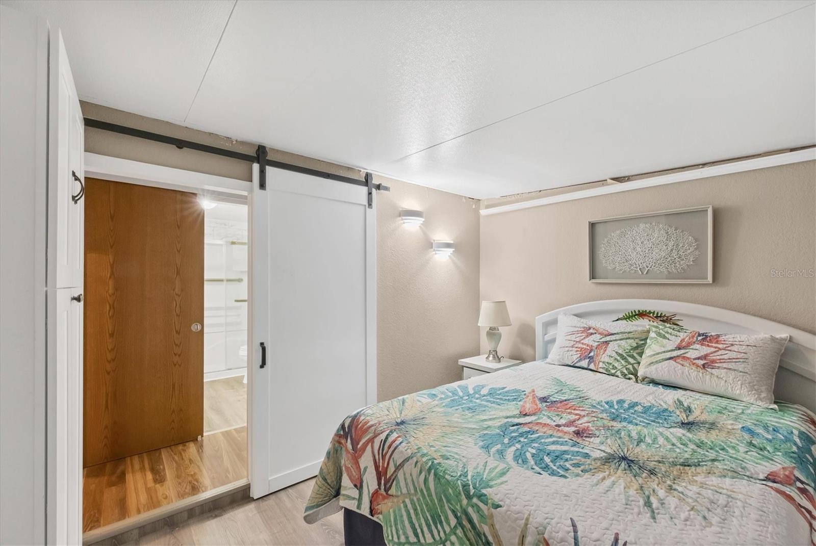 Image 15 of 50 For 1210 41st Avenue Drive E