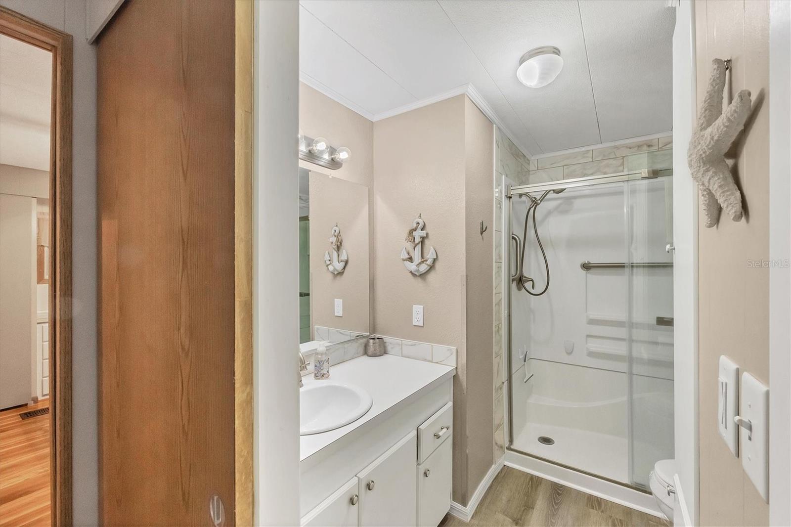 Image 16 of 50 For 1210 41st Avenue Drive E