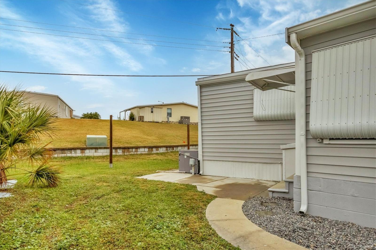 Image 26 of 50 For 1210 41st Avenue Drive E