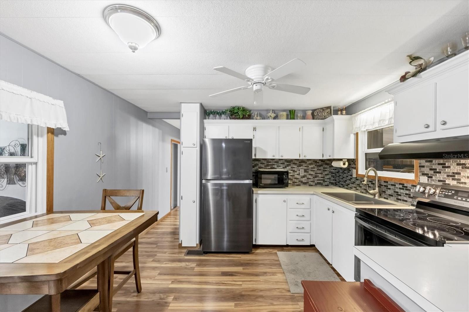 Image 8 of 50 For 1210 41st Avenue Drive E