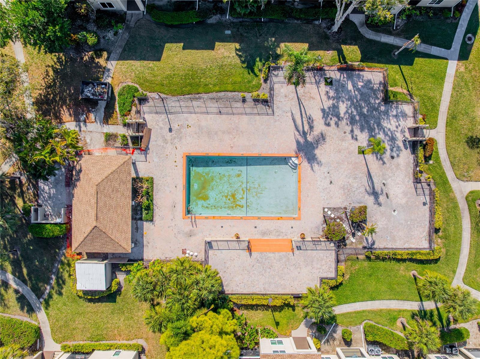 Image 32 of 53 For 4021 Crockers Lake Boulevard 24