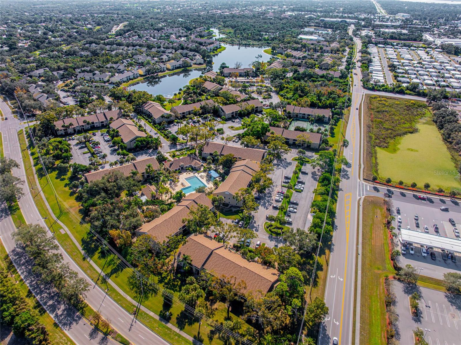 Image 7 of 53 For 4021 Crockers Lake Boulevard 24