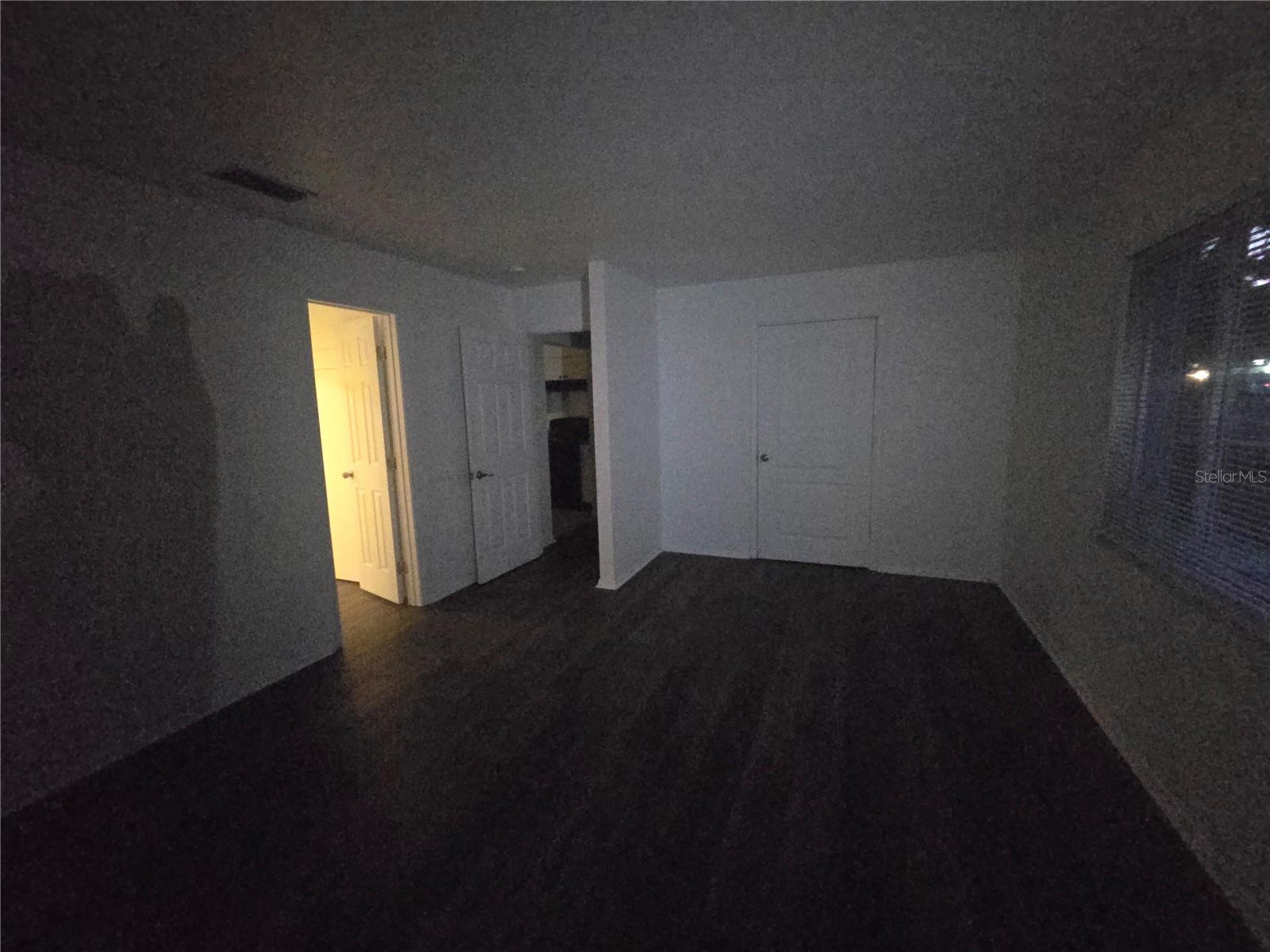 Image 2 of 9 For 940 Osborne Drive