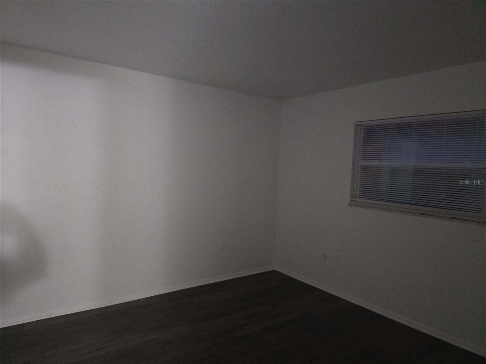 Image 7 of 9 For 940 Osborne Drive