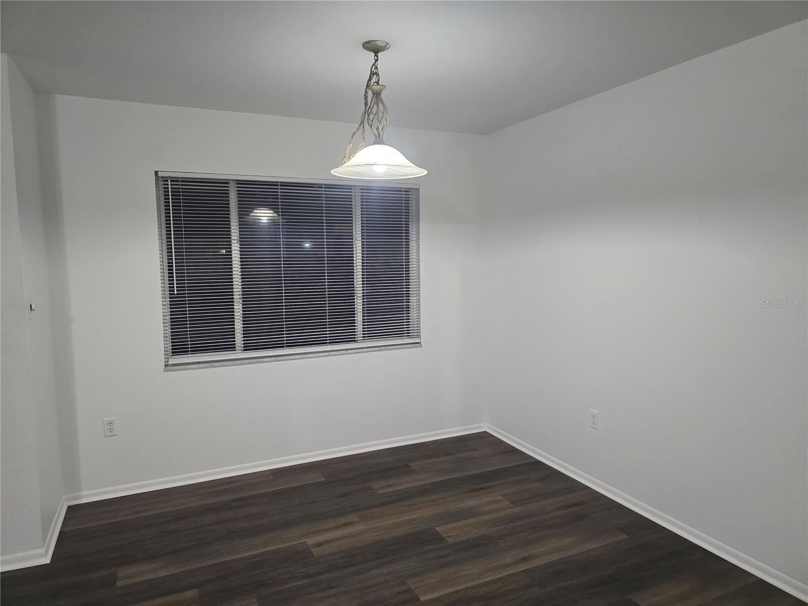 Image 8 of 9 For 940 Osborne Drive