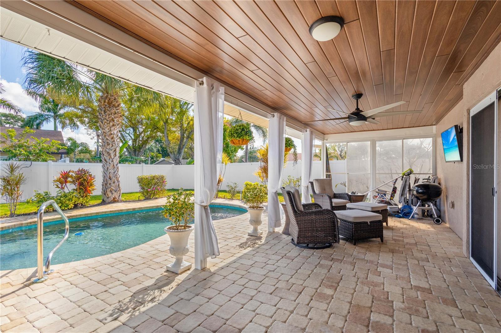 Image 27 of 39 For 5775 Timber Lake Drive