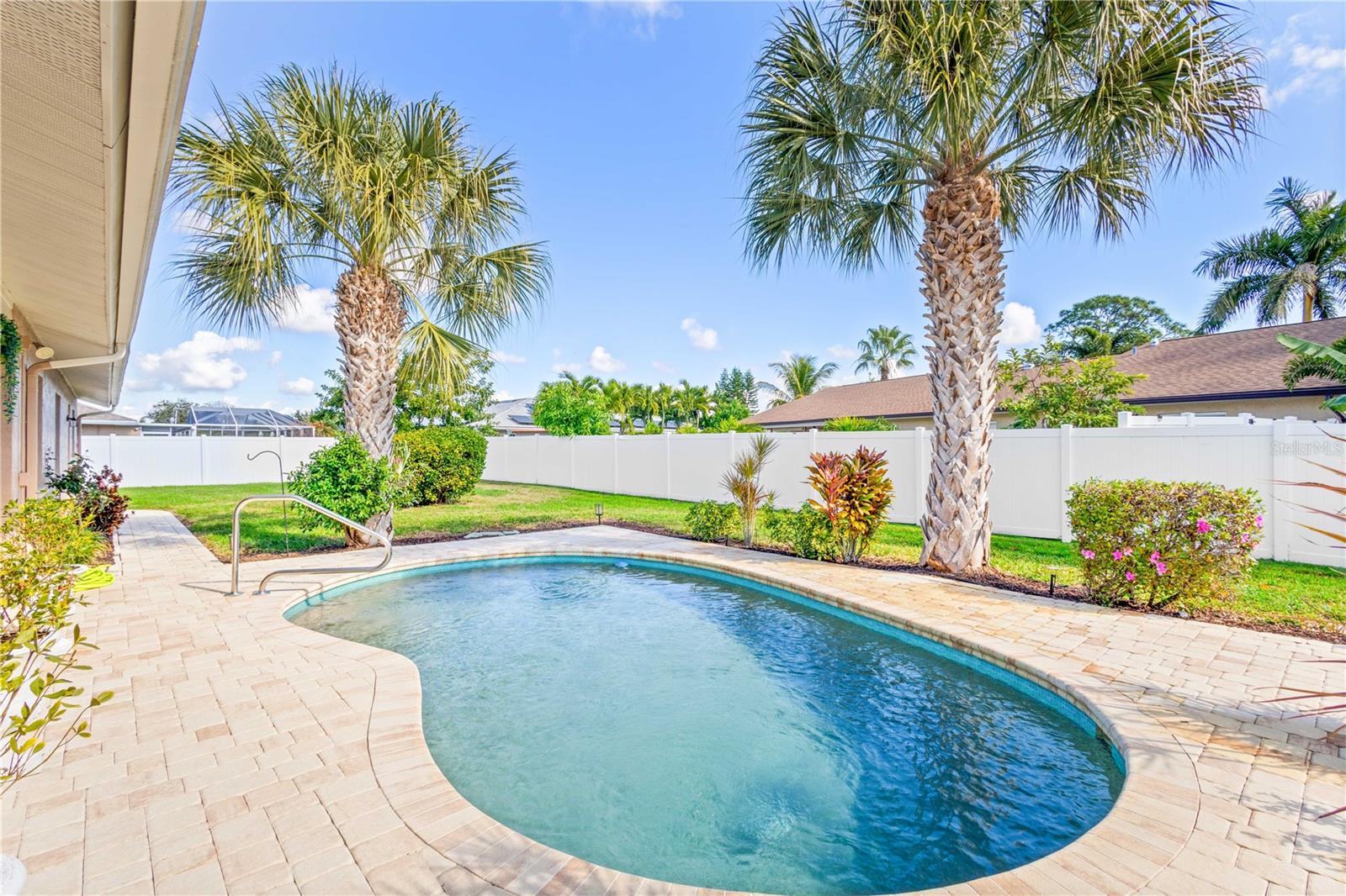 Image 29 of 39 For 5775 Timber Lake Drive