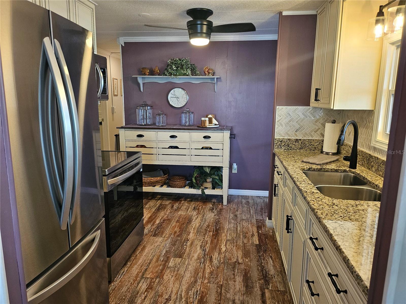 Image 16 of 74 For 3406 Shingle Oak Terrace