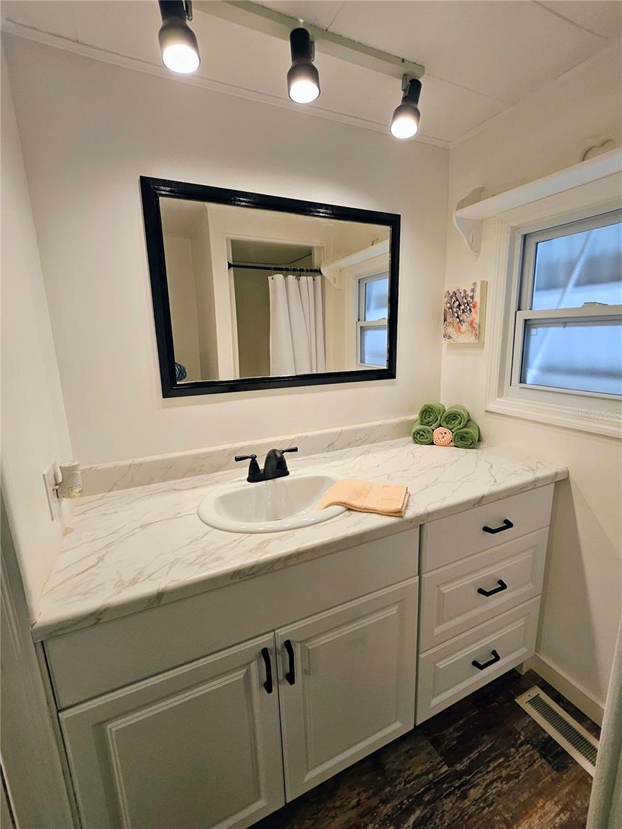 Image 28 of 74 For 3406 Shingle Oak Terrace