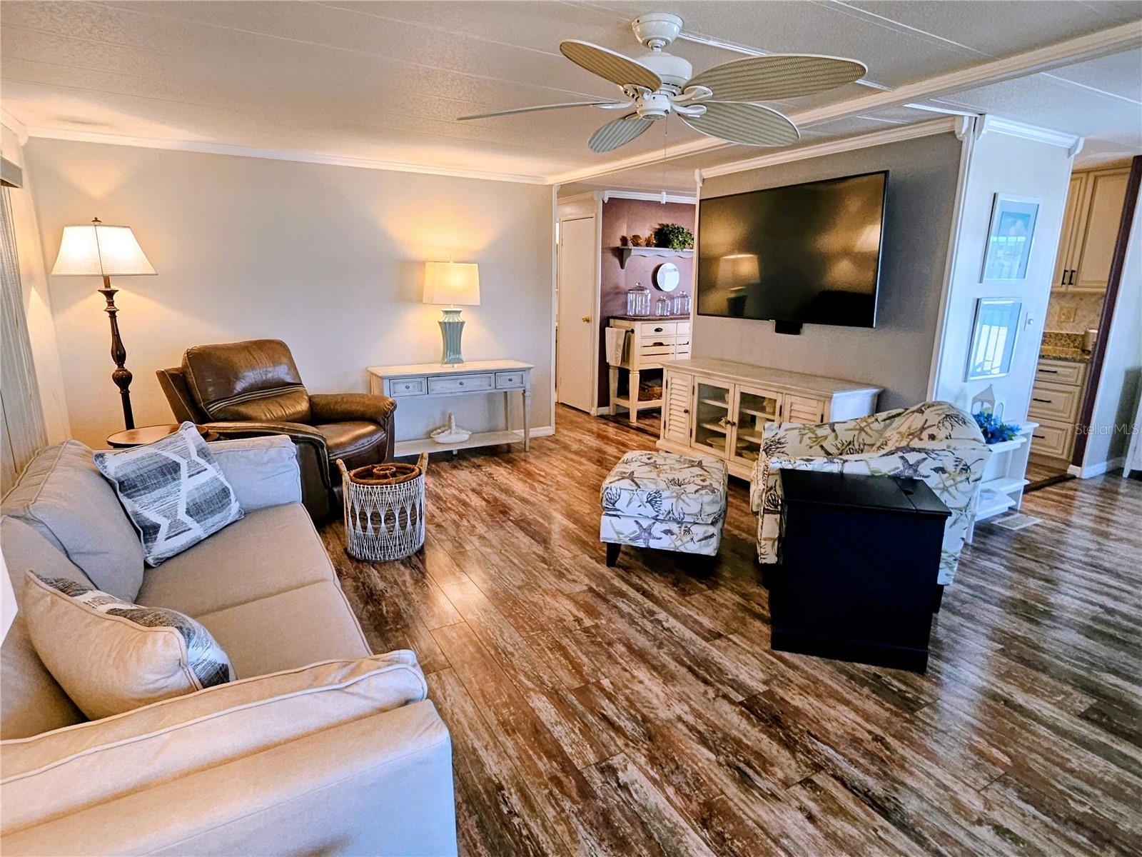 Image 7 of 74 For 3406 Shingle Oak Terrace