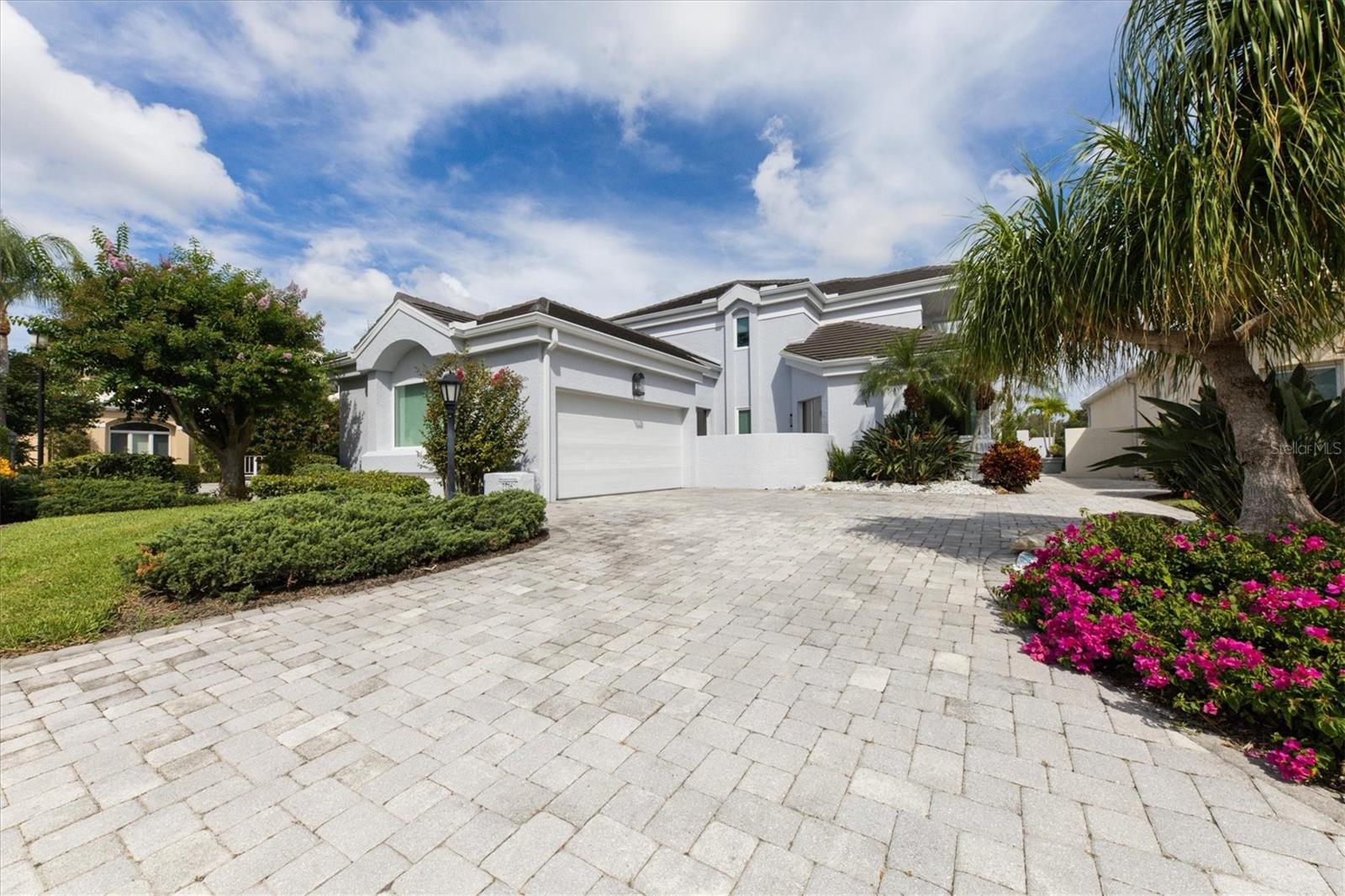 Image 12 of 69 For 7716 Club Lane