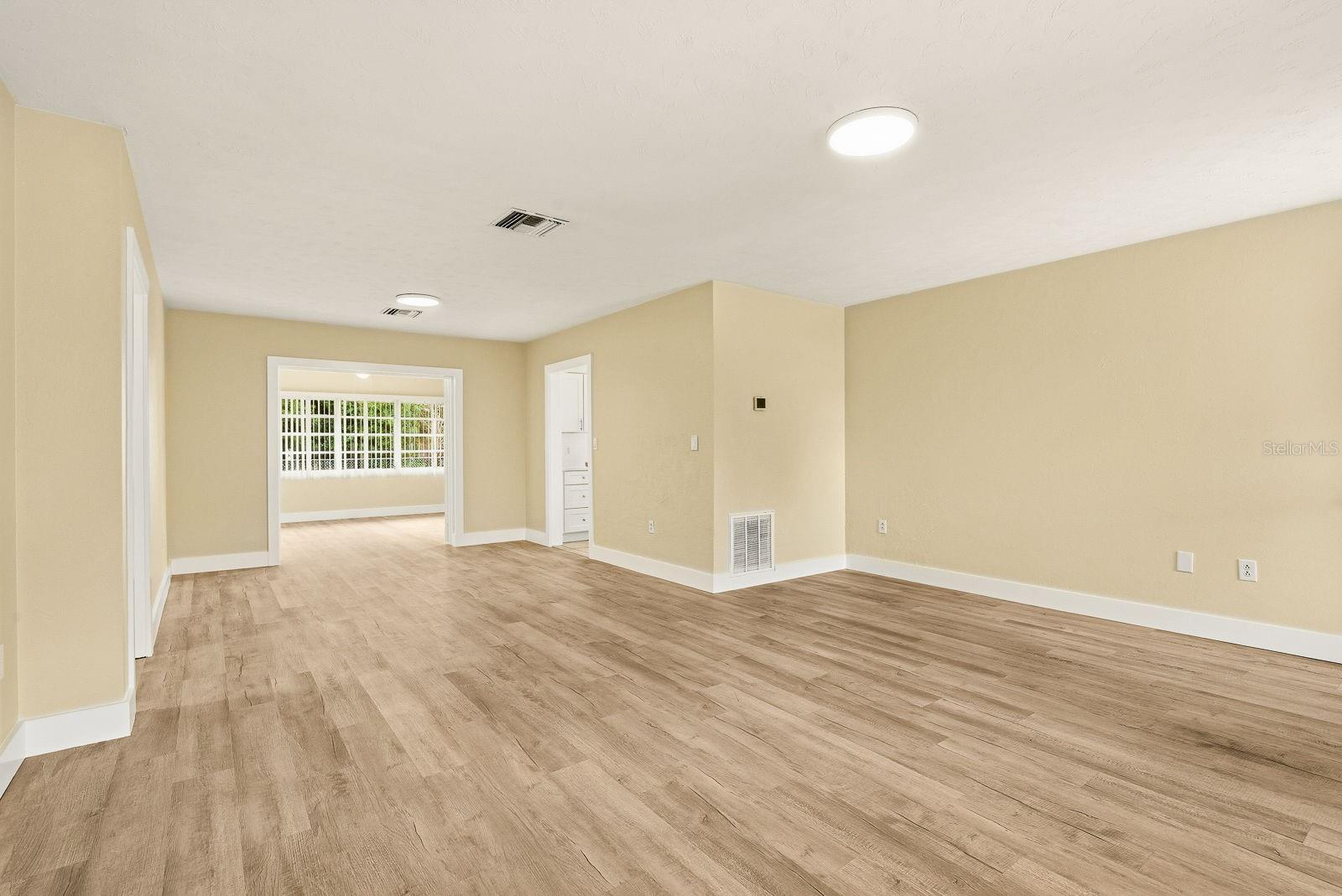 Image 17 of 46 For 5311 14th Avenue Drive W