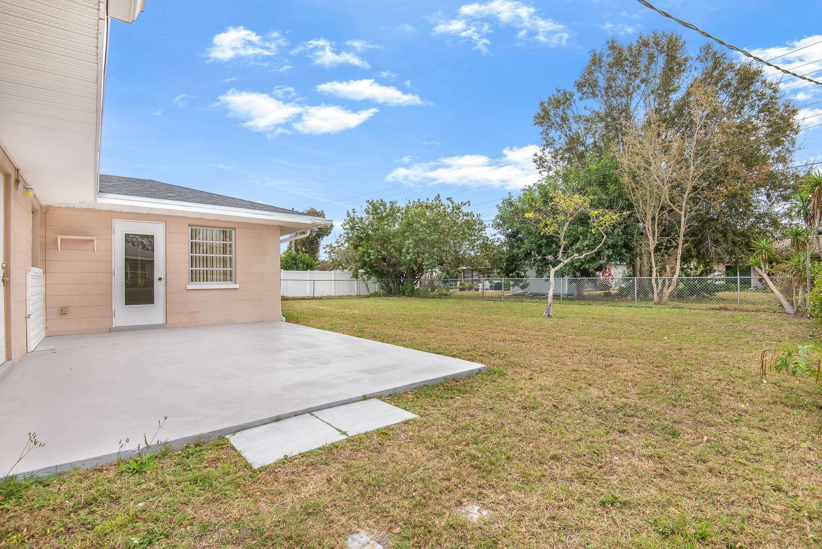 Image 6 of 46 For 5311 14th Avenue Drive W