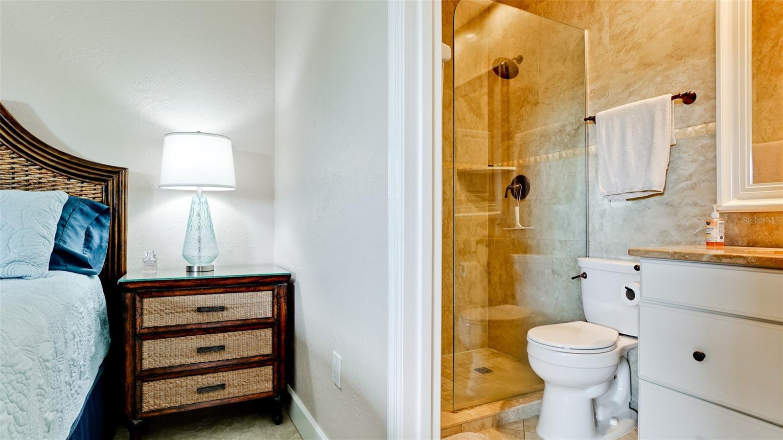 Image 23 of 38 For 6005 Gulf Drive 219