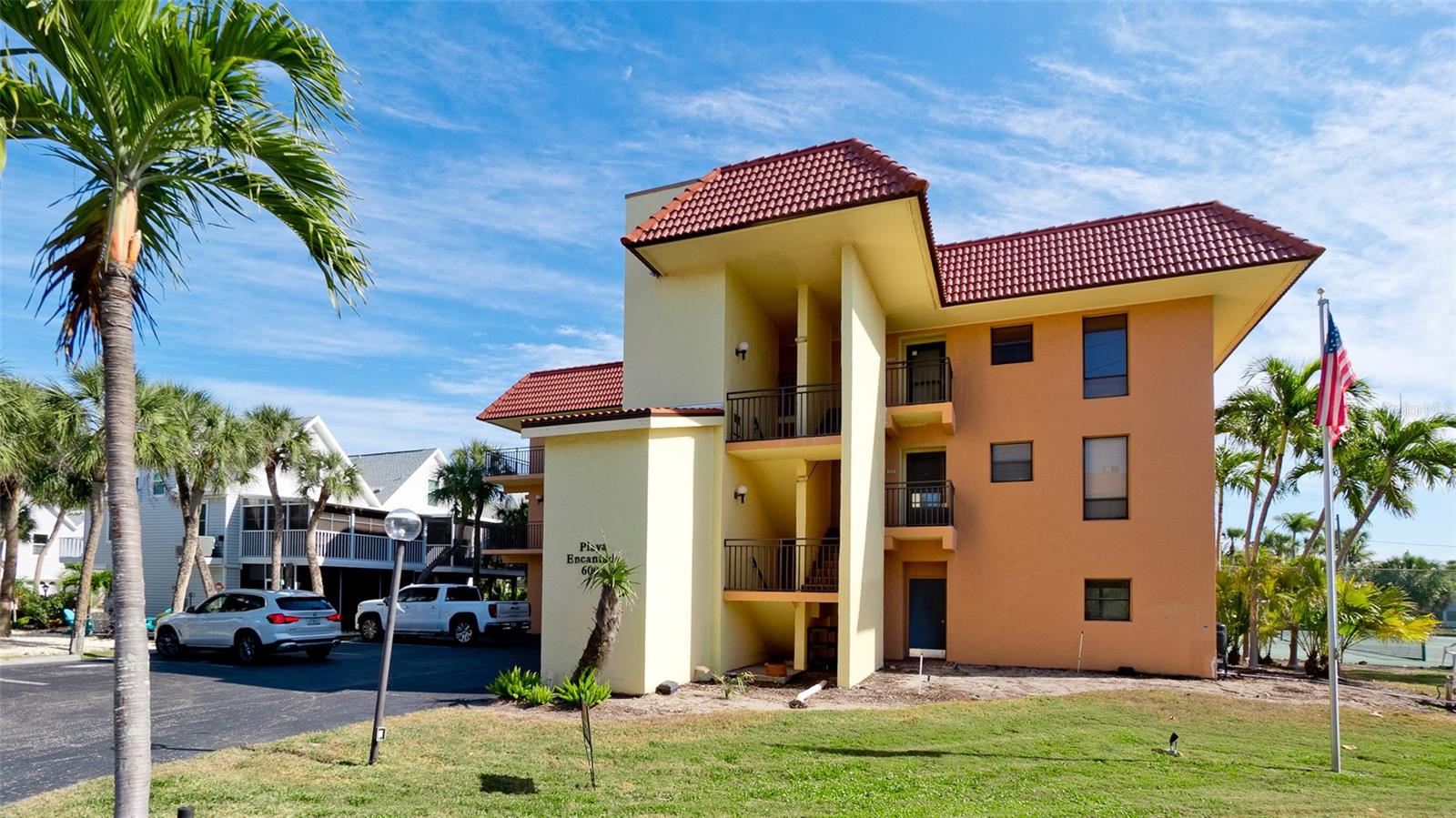 Image 4 of 38 For 6005 Gulf Drive 219