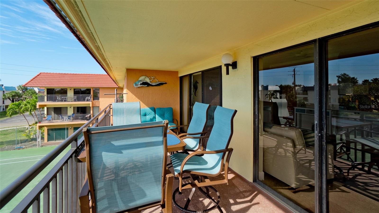 Image 8 of 38 For 6005 Gulf Drive 219