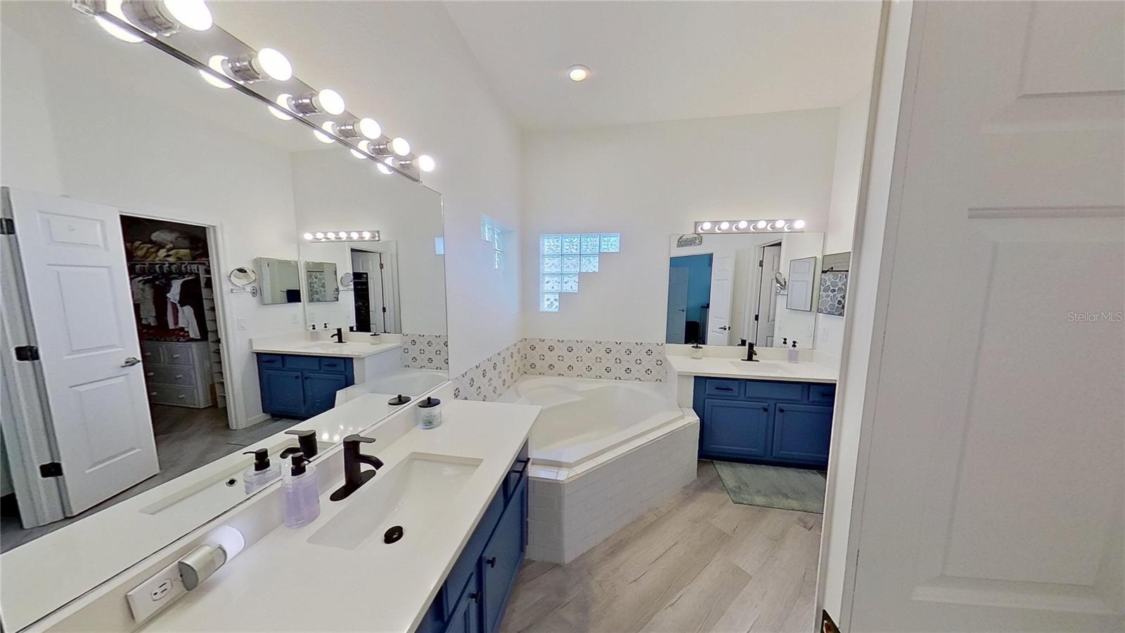 Image 44 of 66 For 4307 Manfield Drive