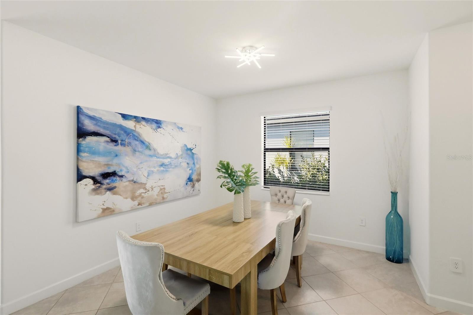 Image 13 of 75 For 15532 White Linen Drive