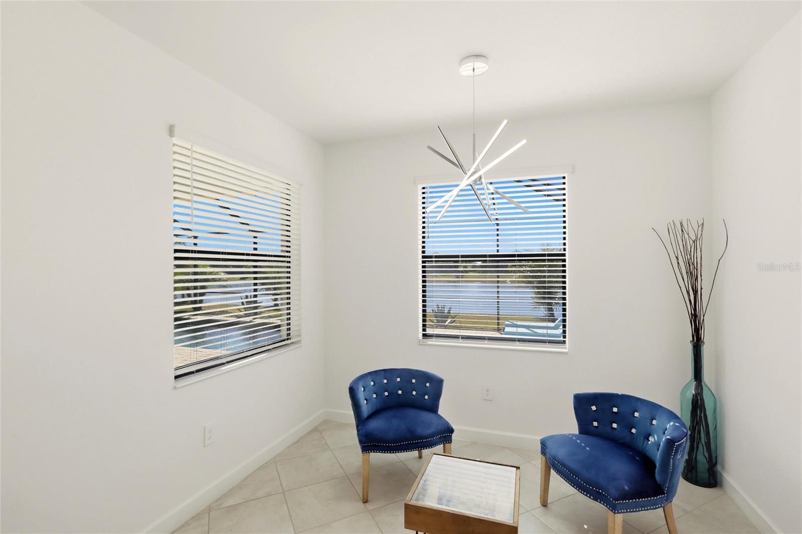 Image 16 of 75 For 15532 White Linen Drive