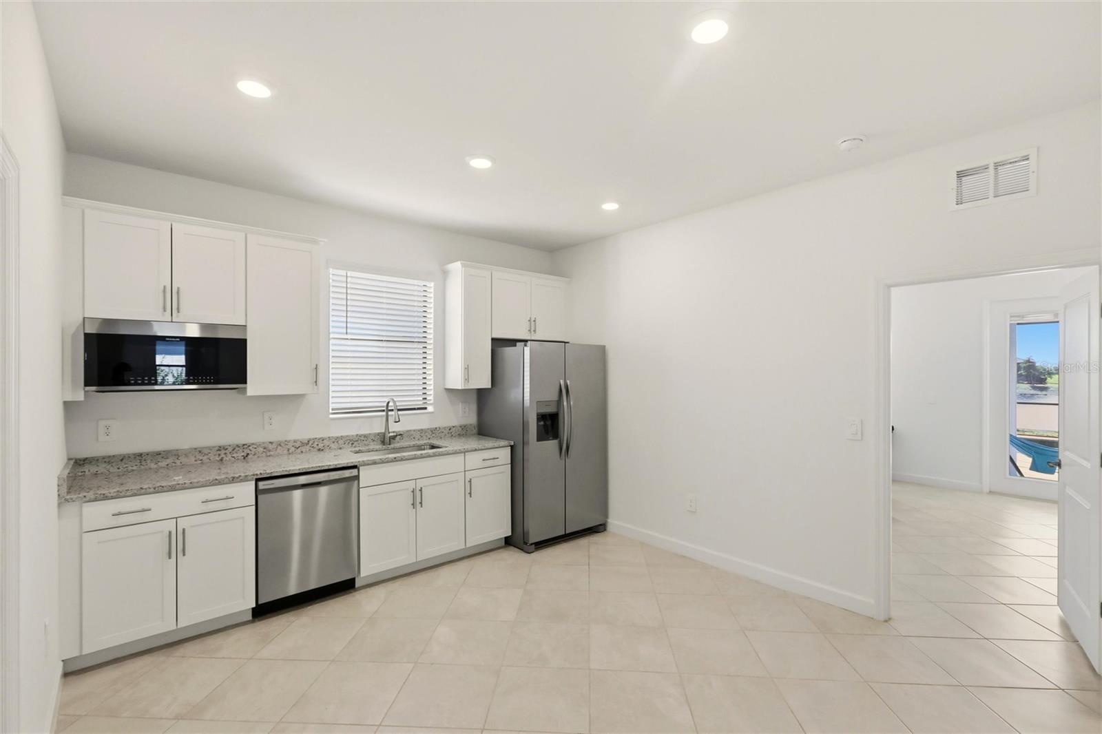 Image 20 of 75 For 15532 White Linen Drive