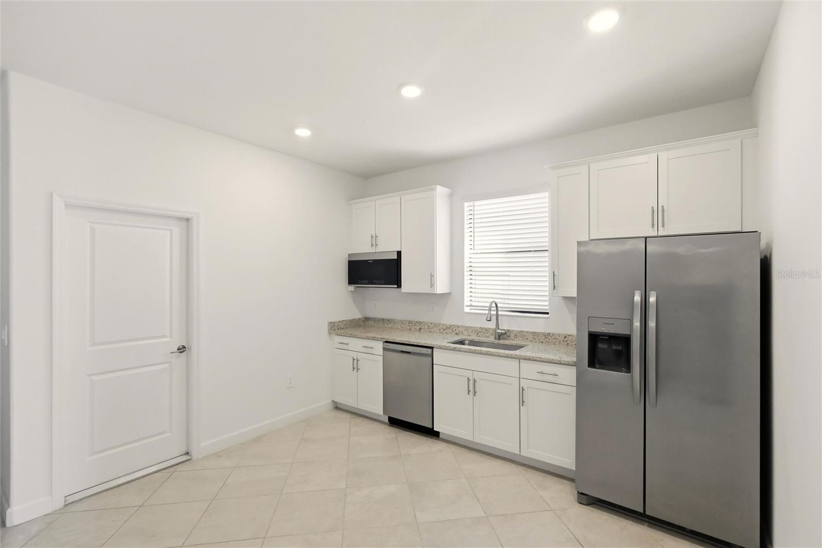 Image 22 of 75 For 15532 White Linen Drive