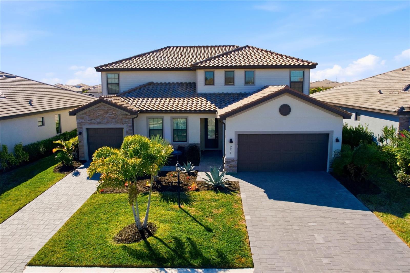 Image 3 of 75 For 15532 White Linen Drive