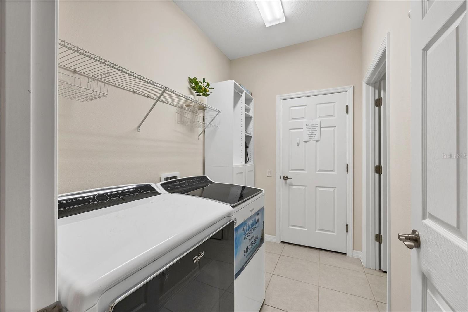 Image 25 of 63 For 1038 Buttercup Glen