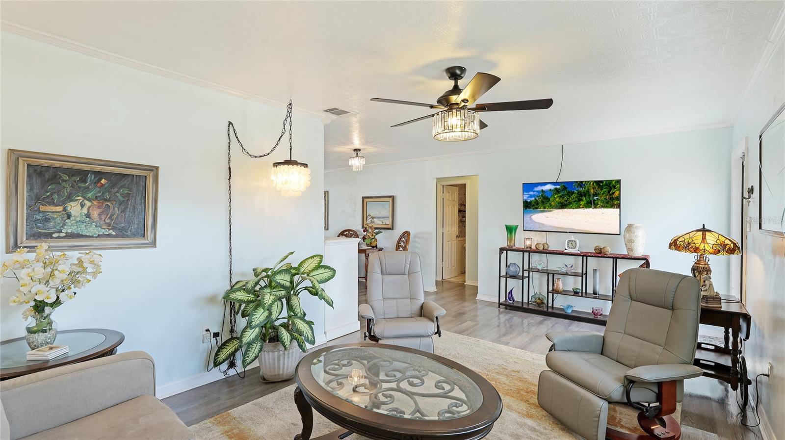 Image 10 of 37 For 13492 Dibella Avenue