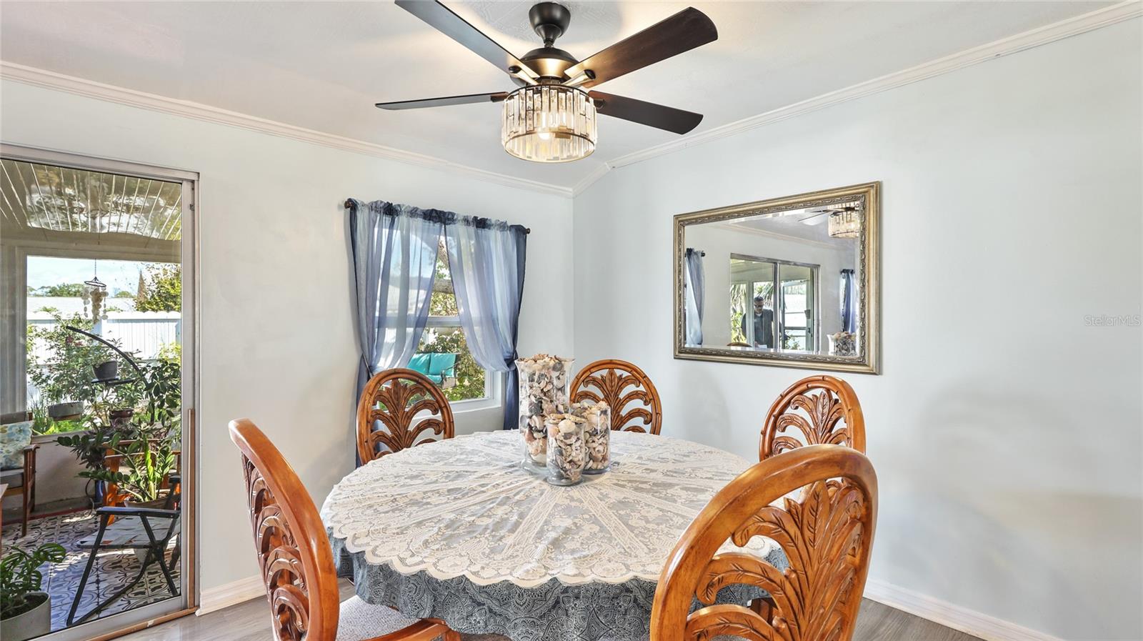 Image 16 of 37 For 13492 Dibella Avenue