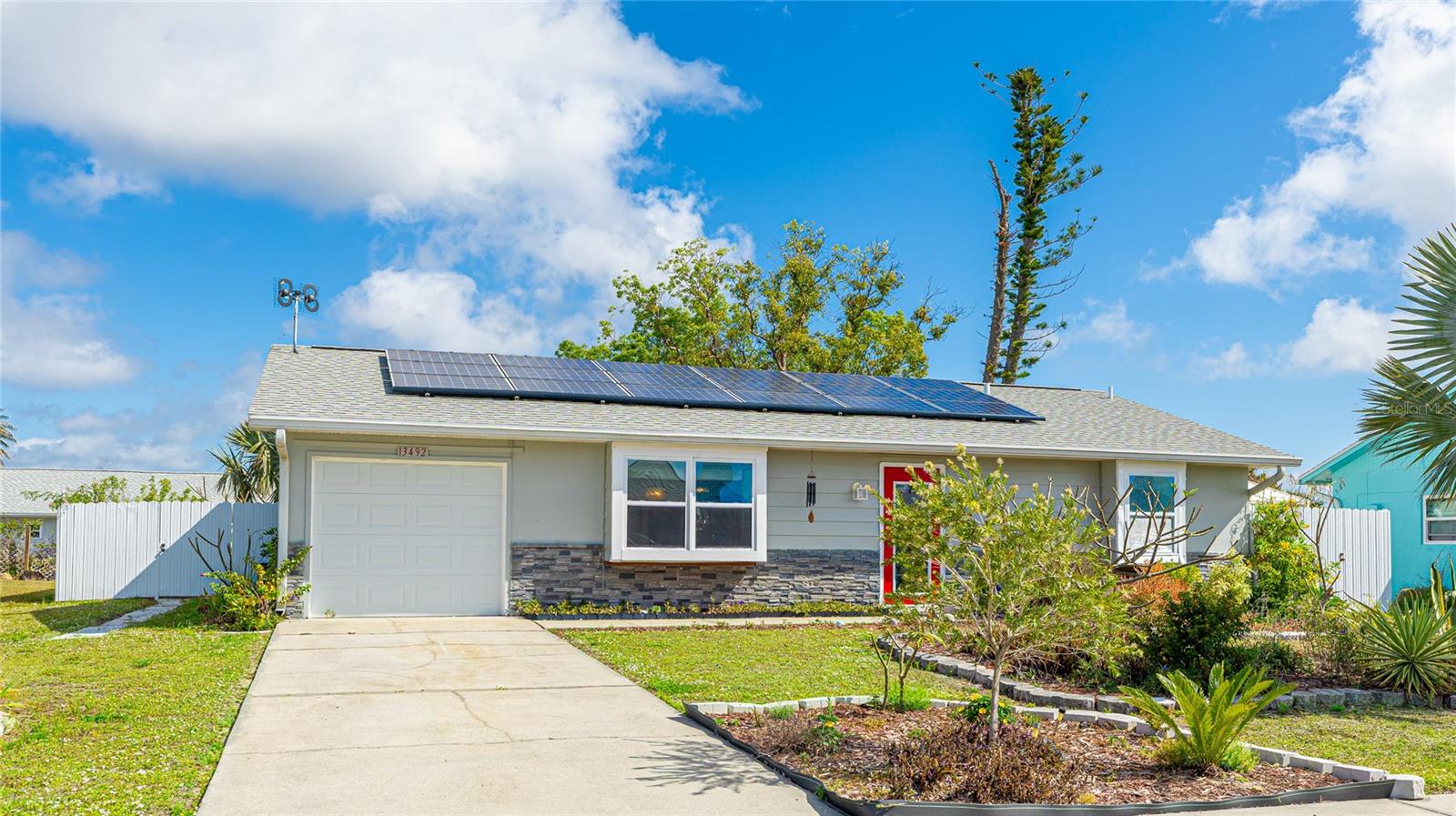 Image 4 of 37 For 13492 Dibella Avenue