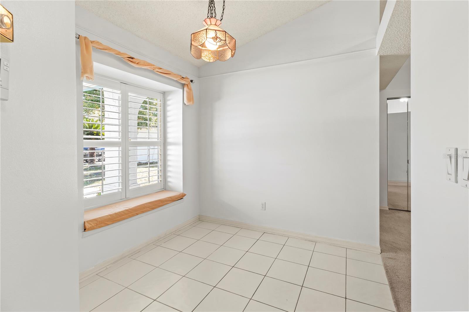 Image 19 of 44 For 5608 30th Court E