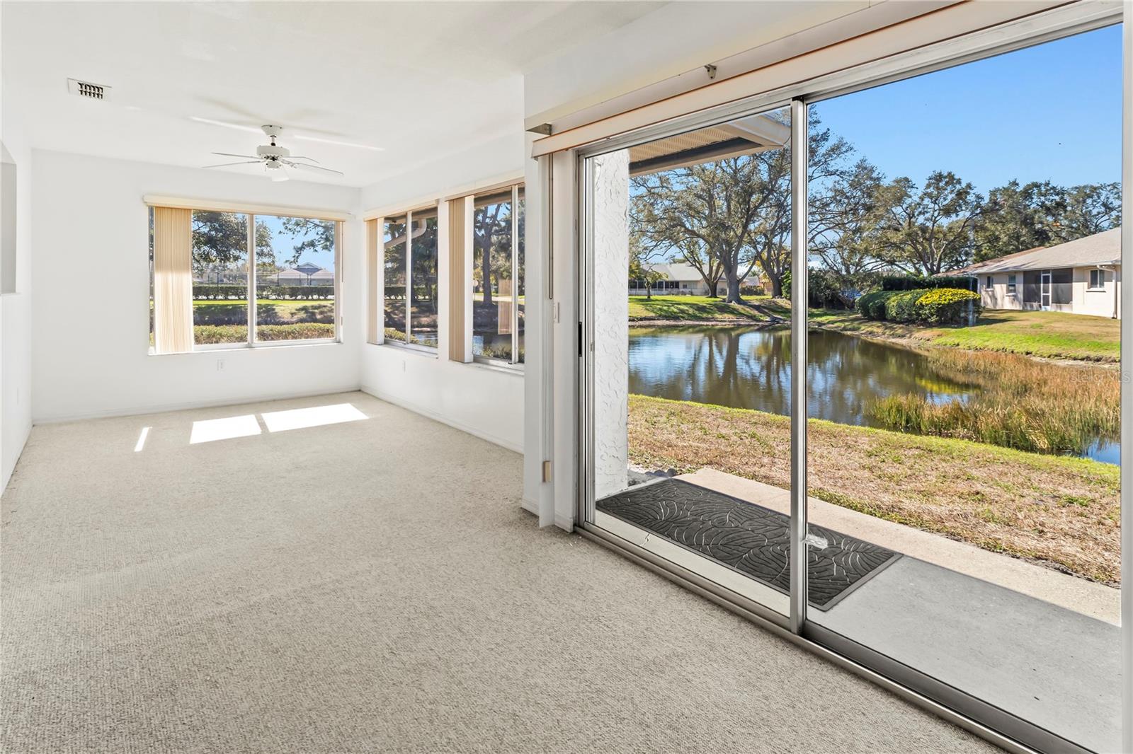 Image 33 of 44 For 5608 30th Court E