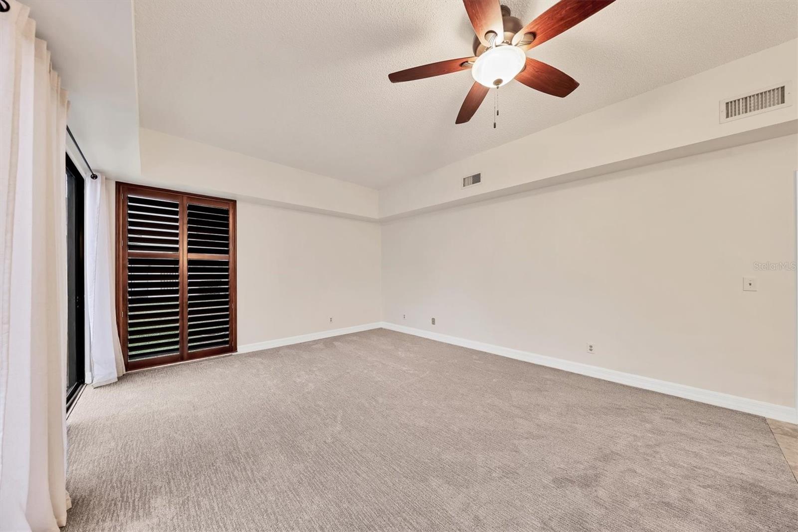 Image 8 of 37 For 2421 Crispin Court E3