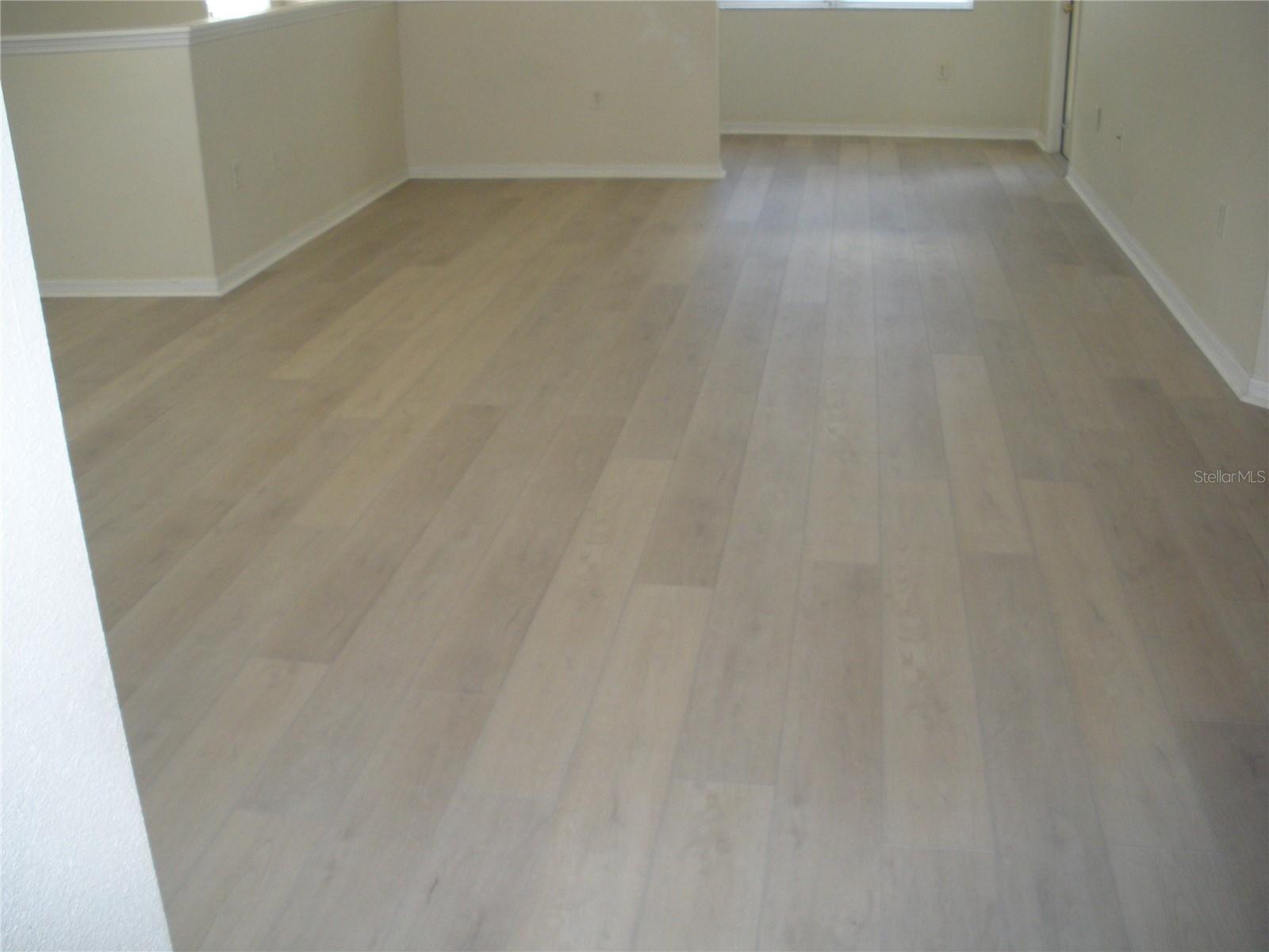 Image 2 of 12 For 3421 Parkridge Circle 19-201