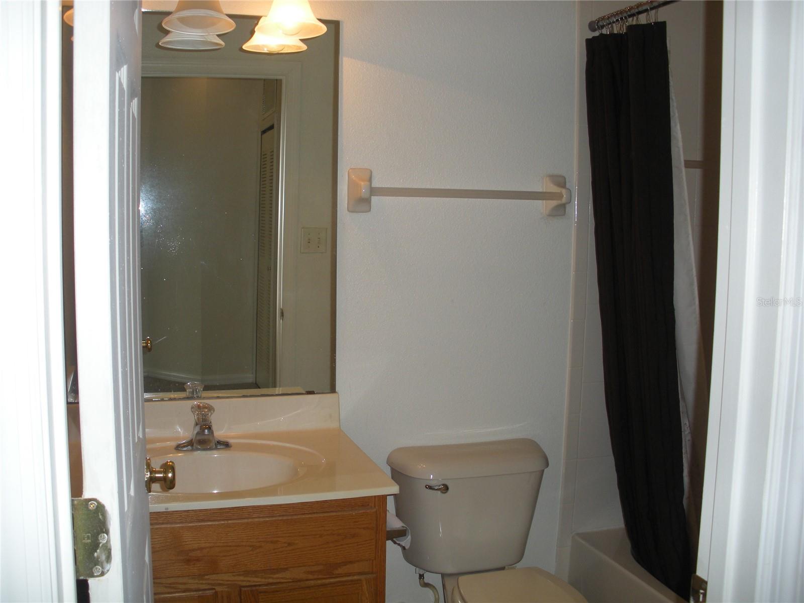 Image 9 of 12 For 3421 Parkridge Circle 19-201