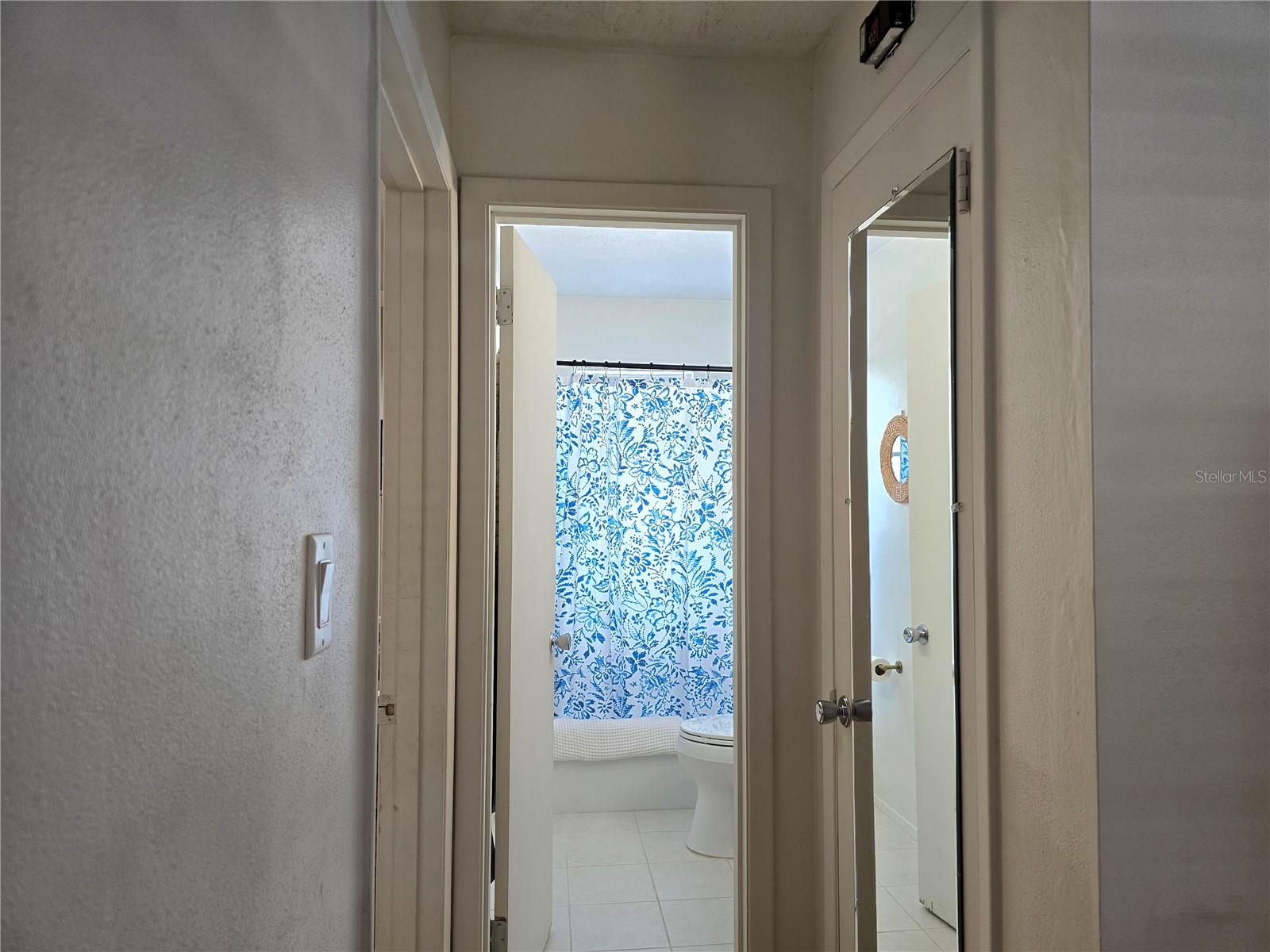 Image 14 of 26 For 2511 51st Avenue Terrace W