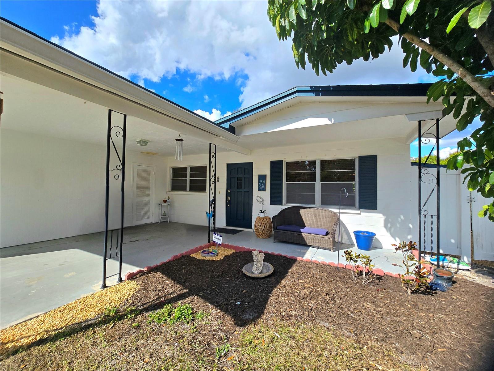 Image 2 of 26 For 2511 51st Avenue Terrace W