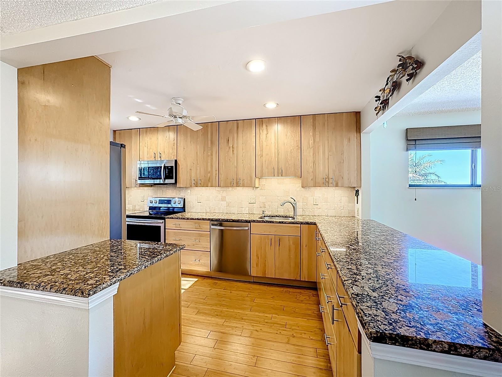 Image 11 of 61 For 1601 Bayhouse Point Drive Ba201