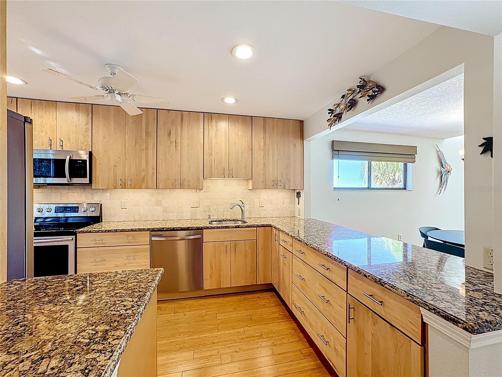 Image 12 of 61 For 1601 Bayhouse Point Drive Ba201