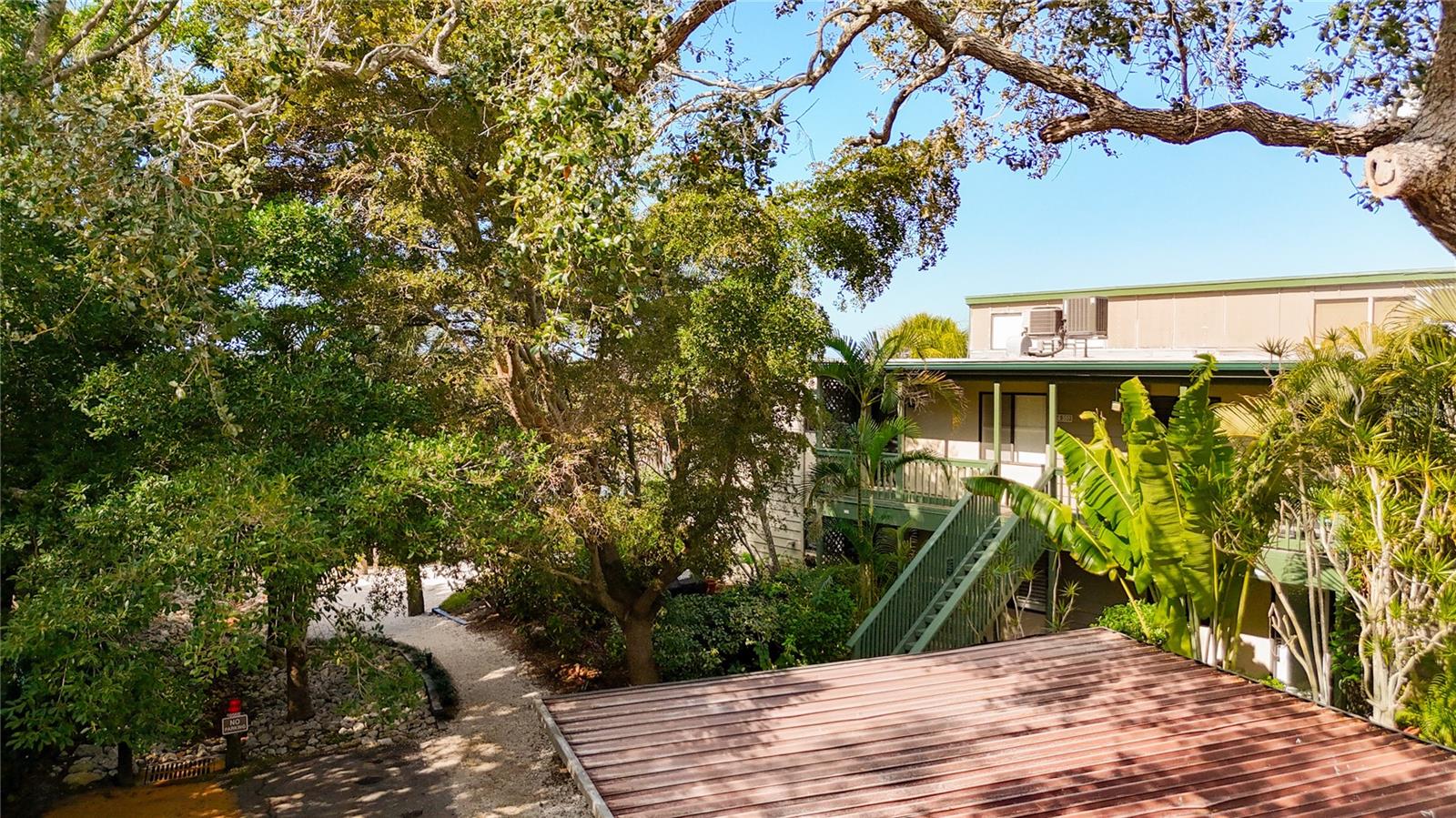 Image 4 of 61 For 1601 Bayhouse Point Drive Ba201