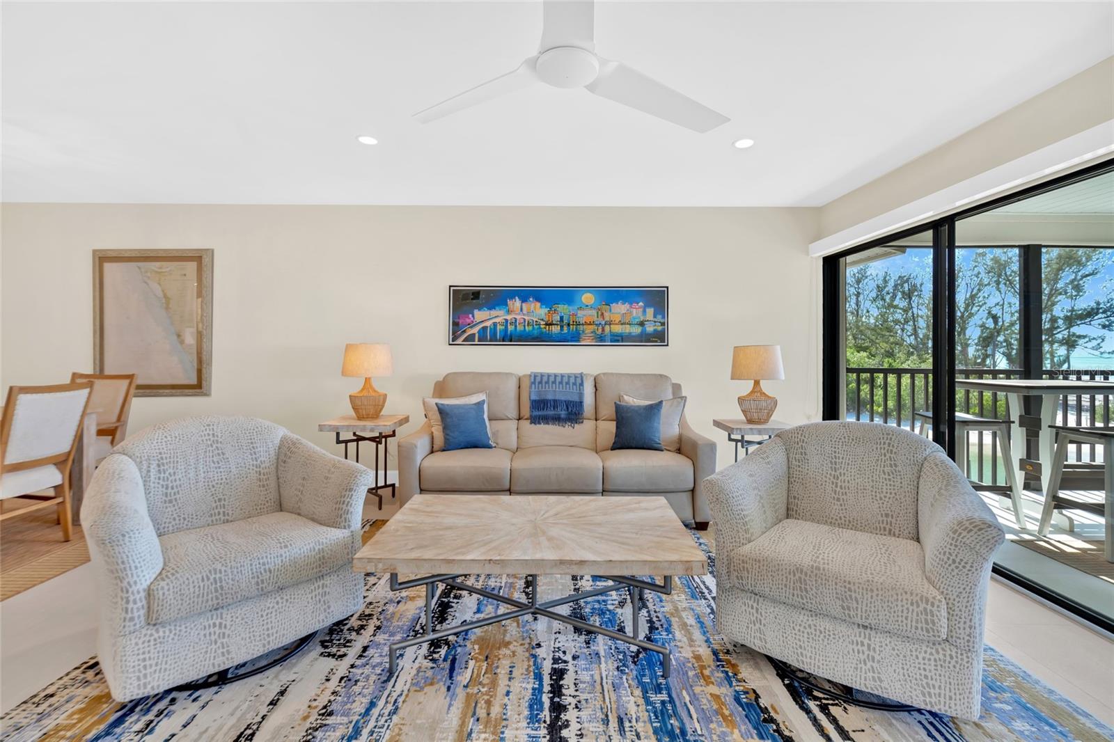 Image 20 of 88 For 9226 Midnight Pass Road 3b