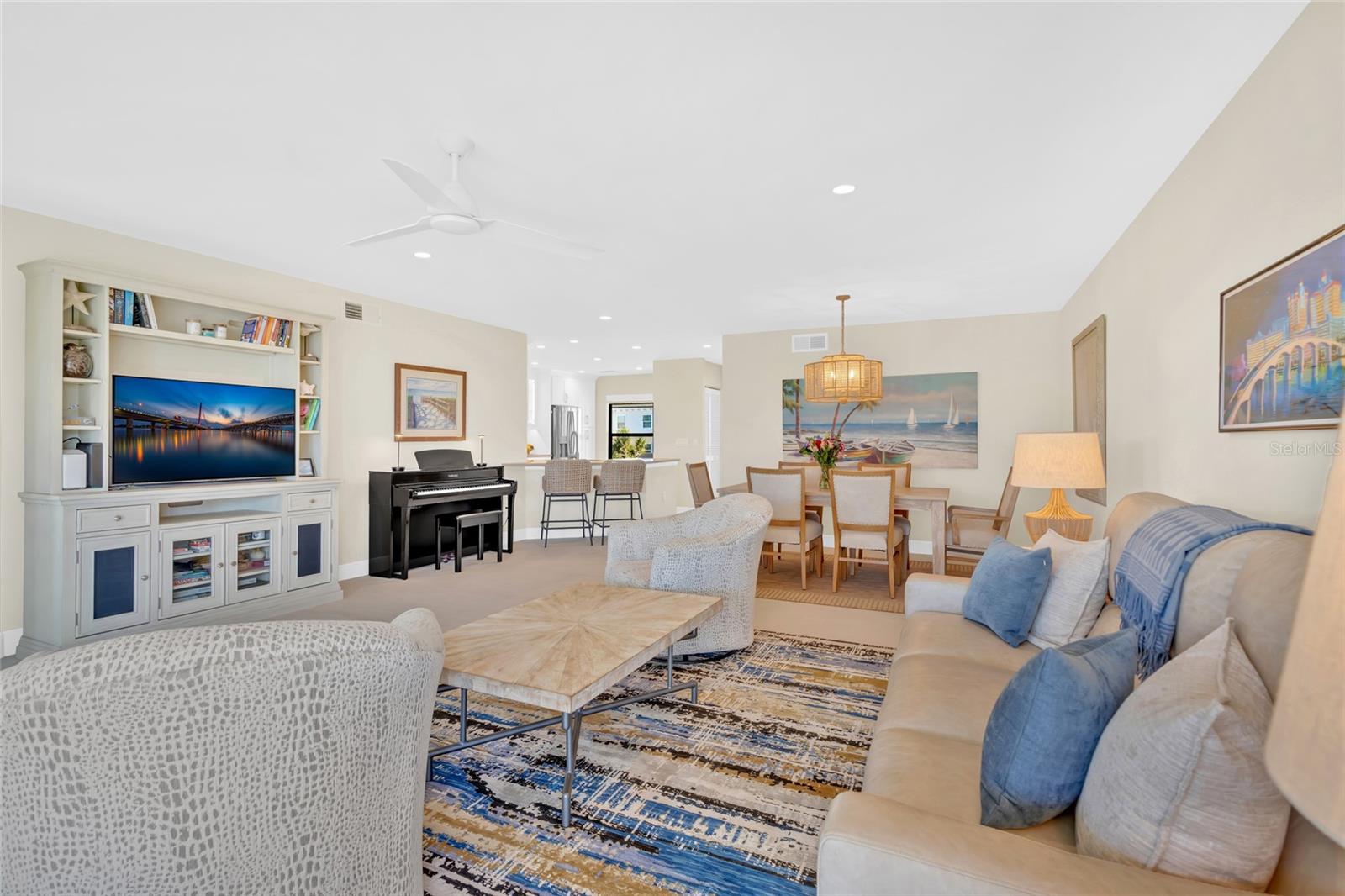 Image 22 of 88 For 9226 Midnight Pass Road 3b