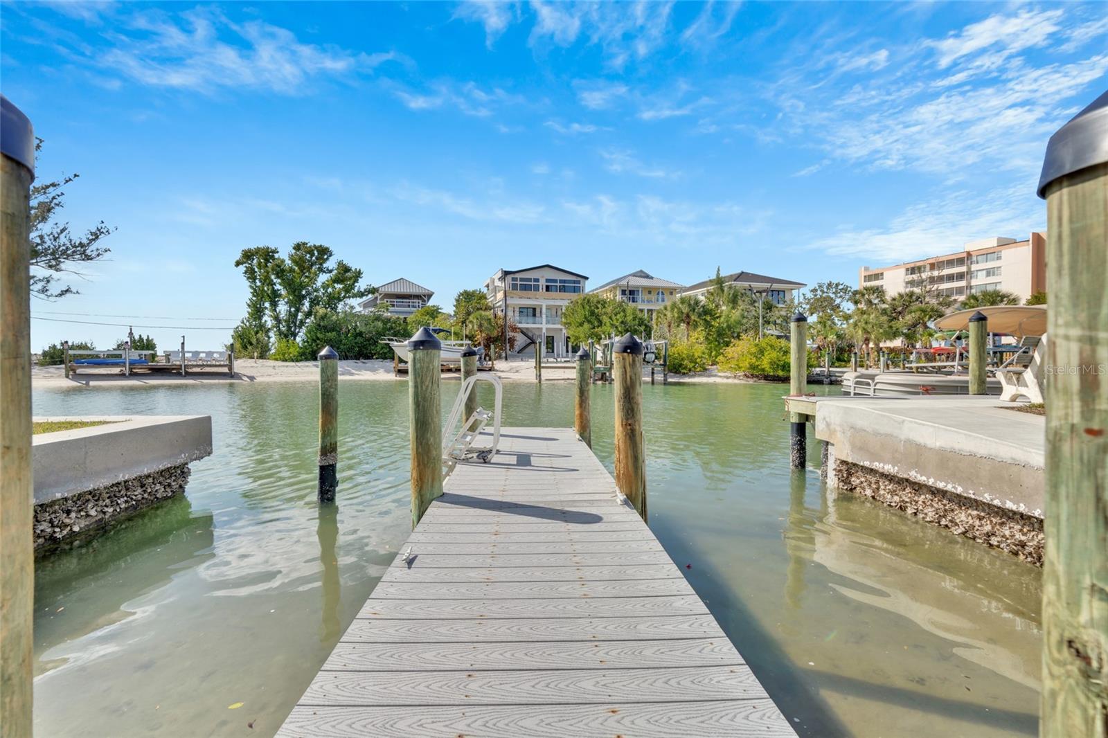 Image 40 of 88 For 9226 Midnight Pass Road 3b