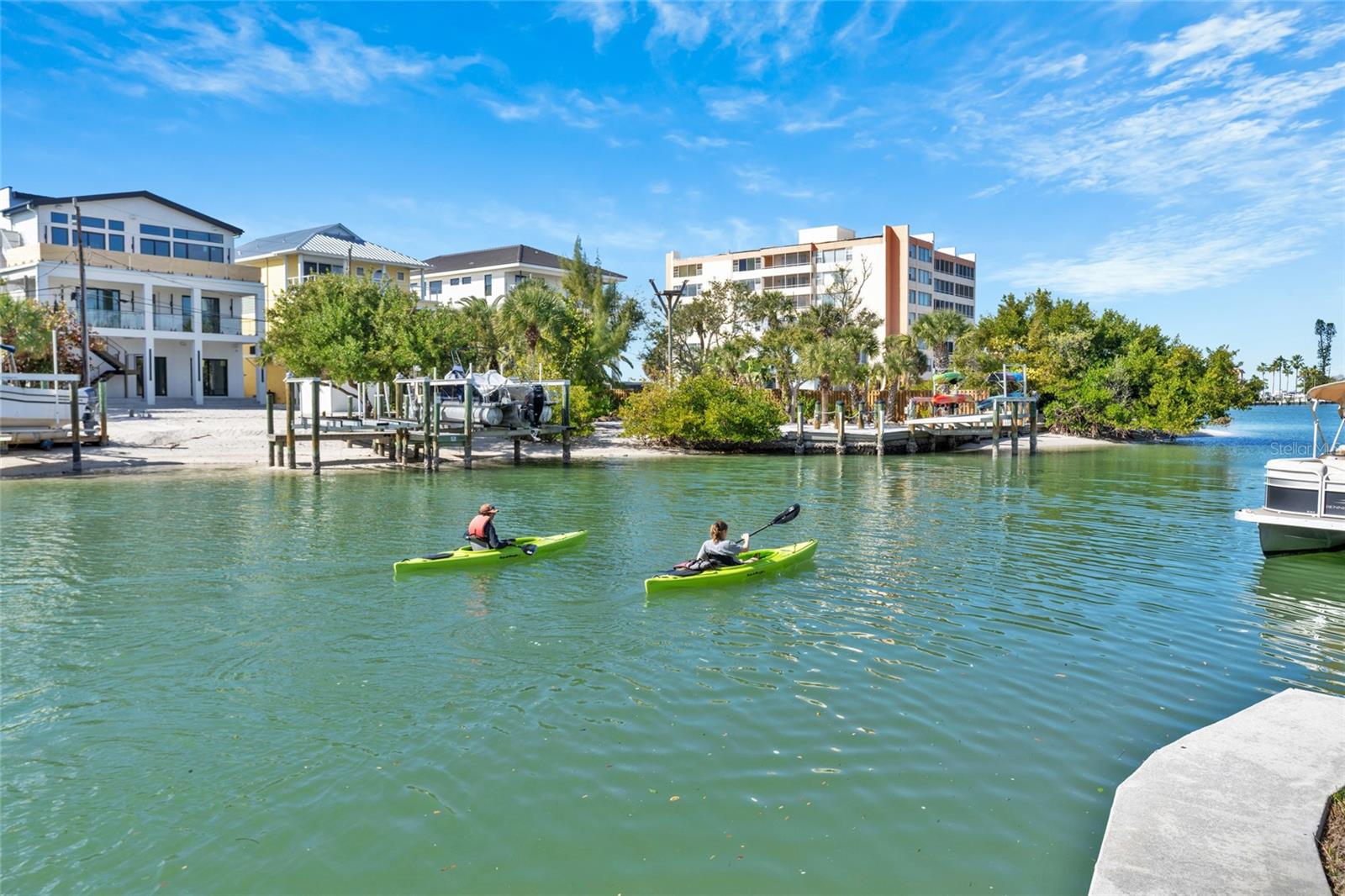 Image 45 of 88 For 9226 Midnight Pass Road 3b