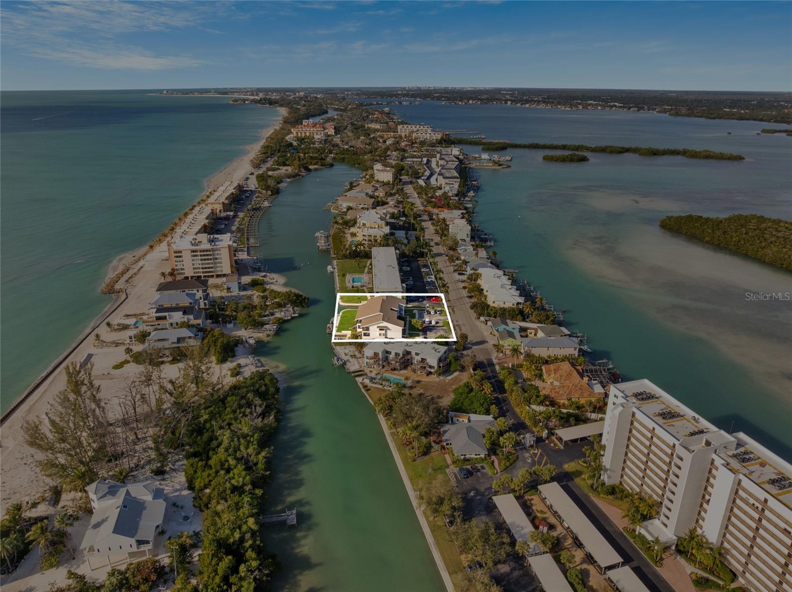 Image 55 of 88 For 9226 Midnight Pass Road 3b