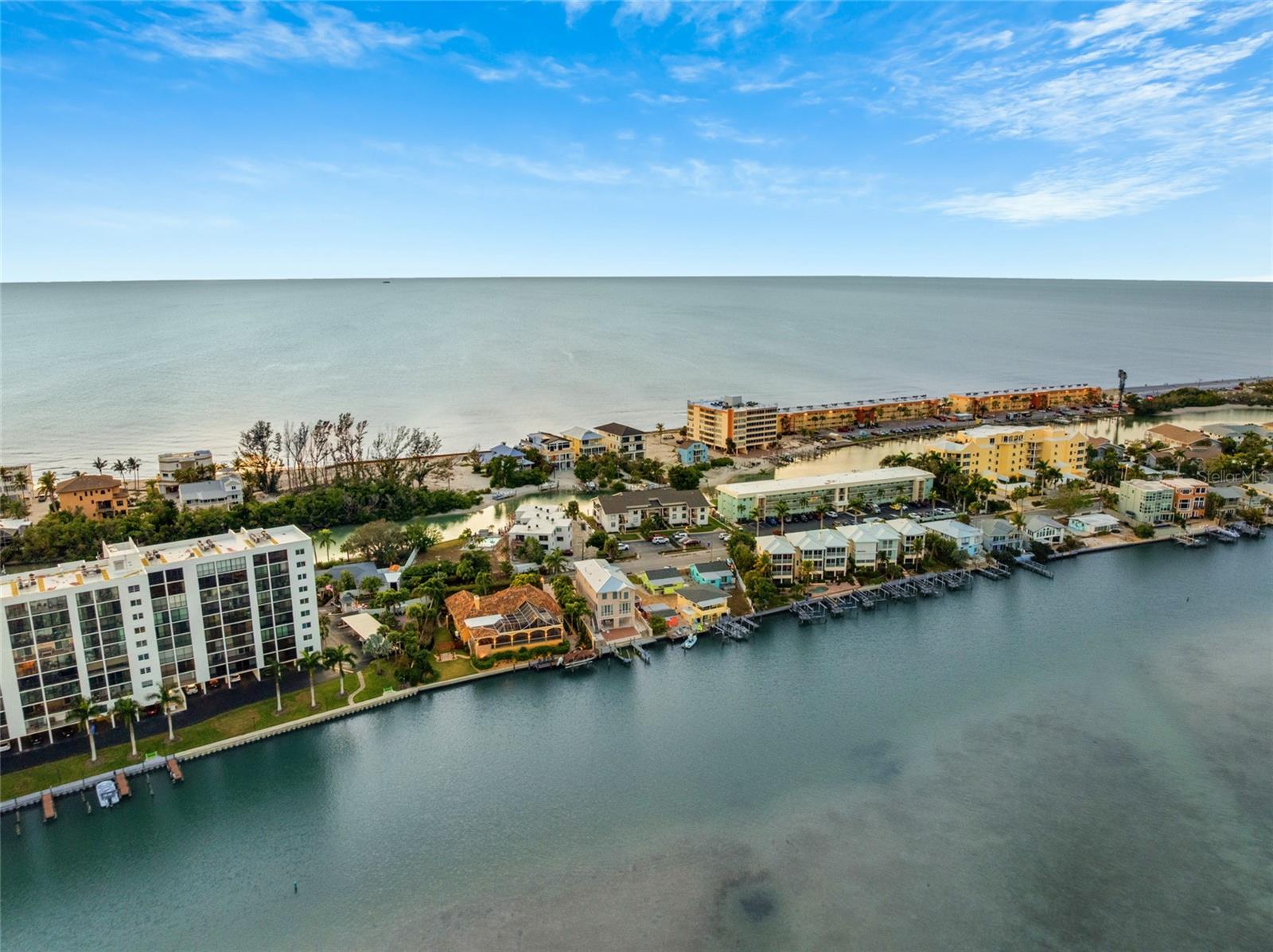 Image 56 of 88 For 9226 Midnight Pass Road 3b