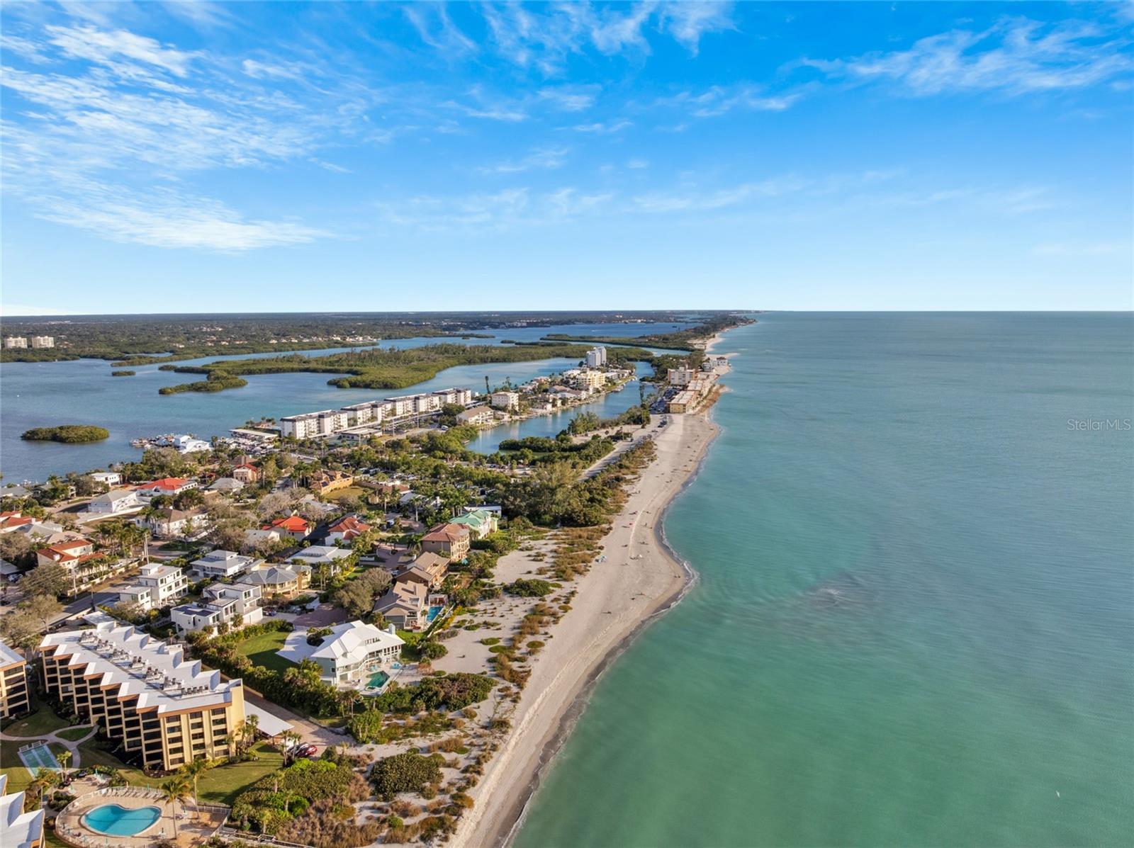 Image 57 of 88 For 9226 Midnight Pass Road 3b