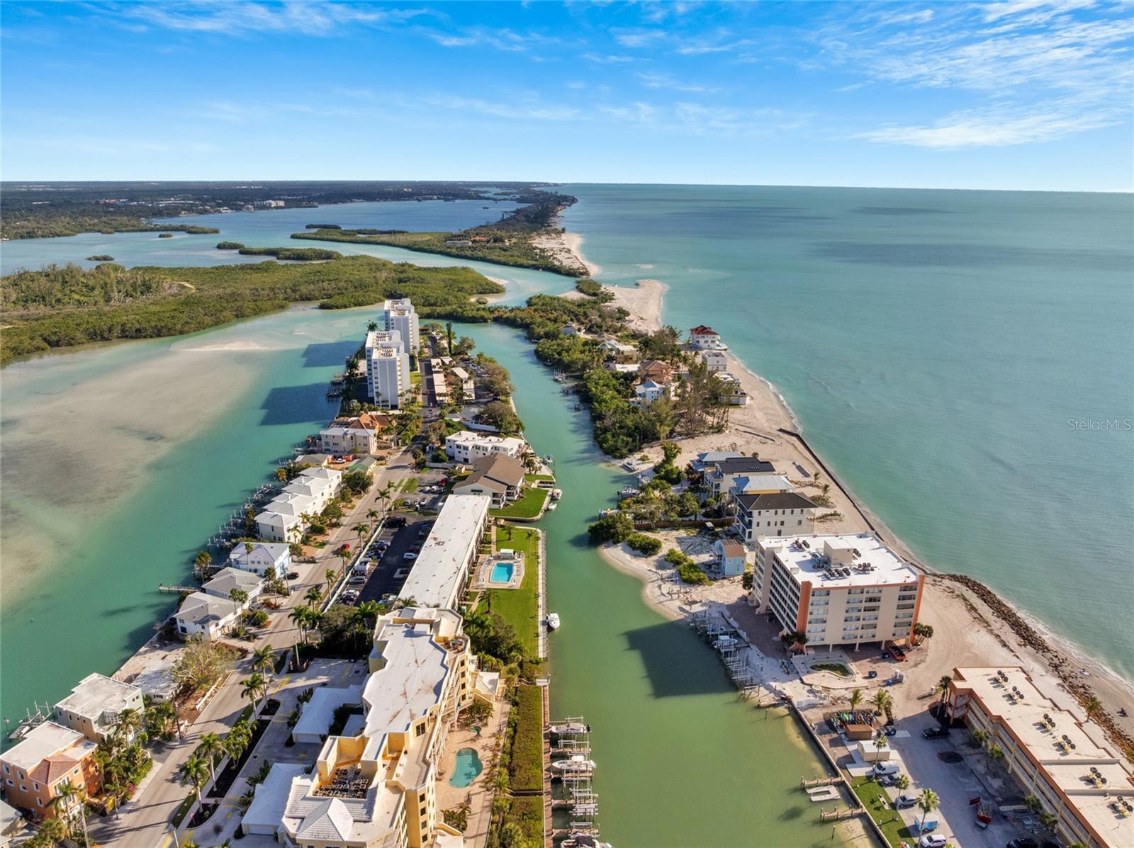 Image 58 of 88 For 9226 Midnight Pass Road 3b